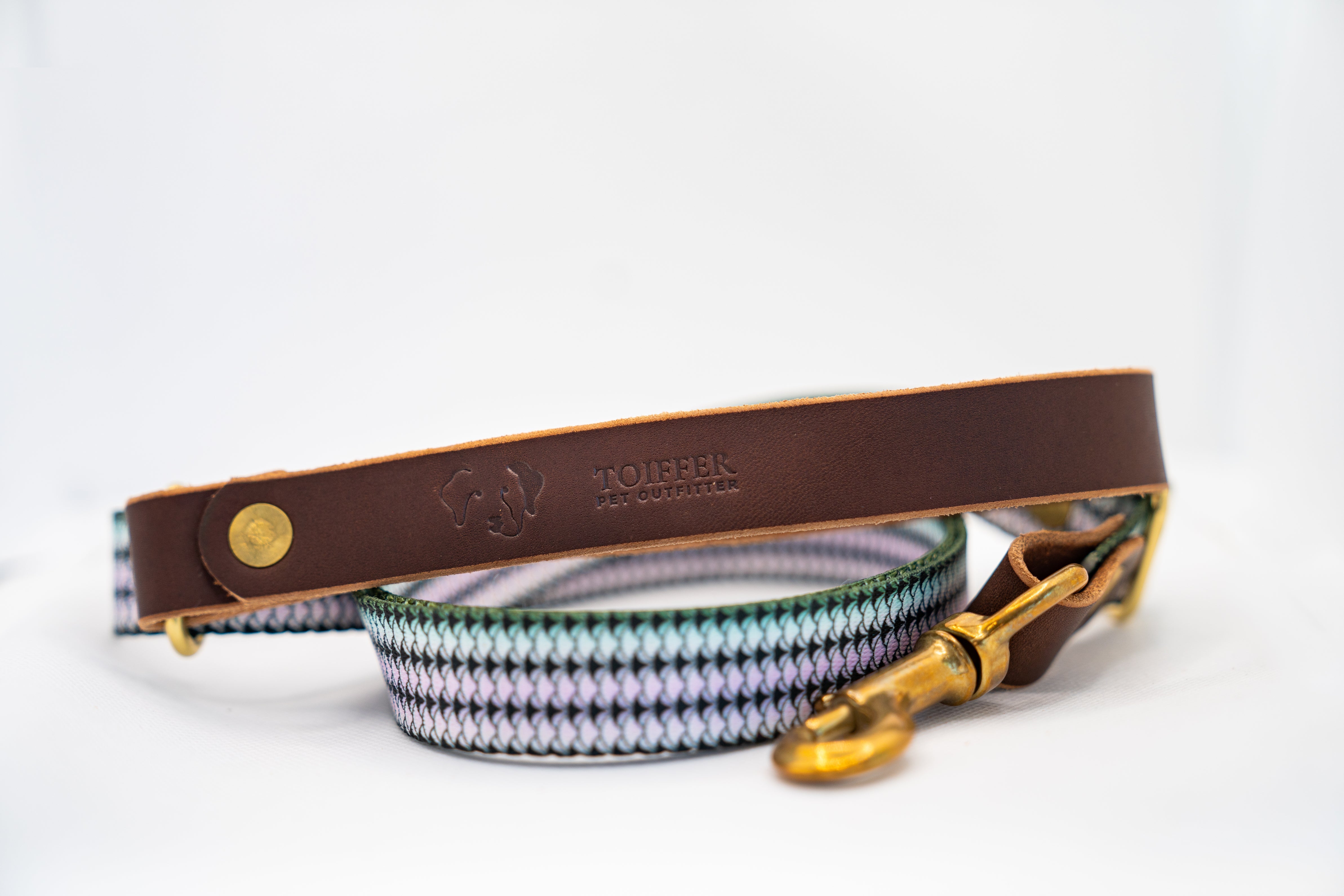 Leather & Striped Bass Print Adjustable Leash
