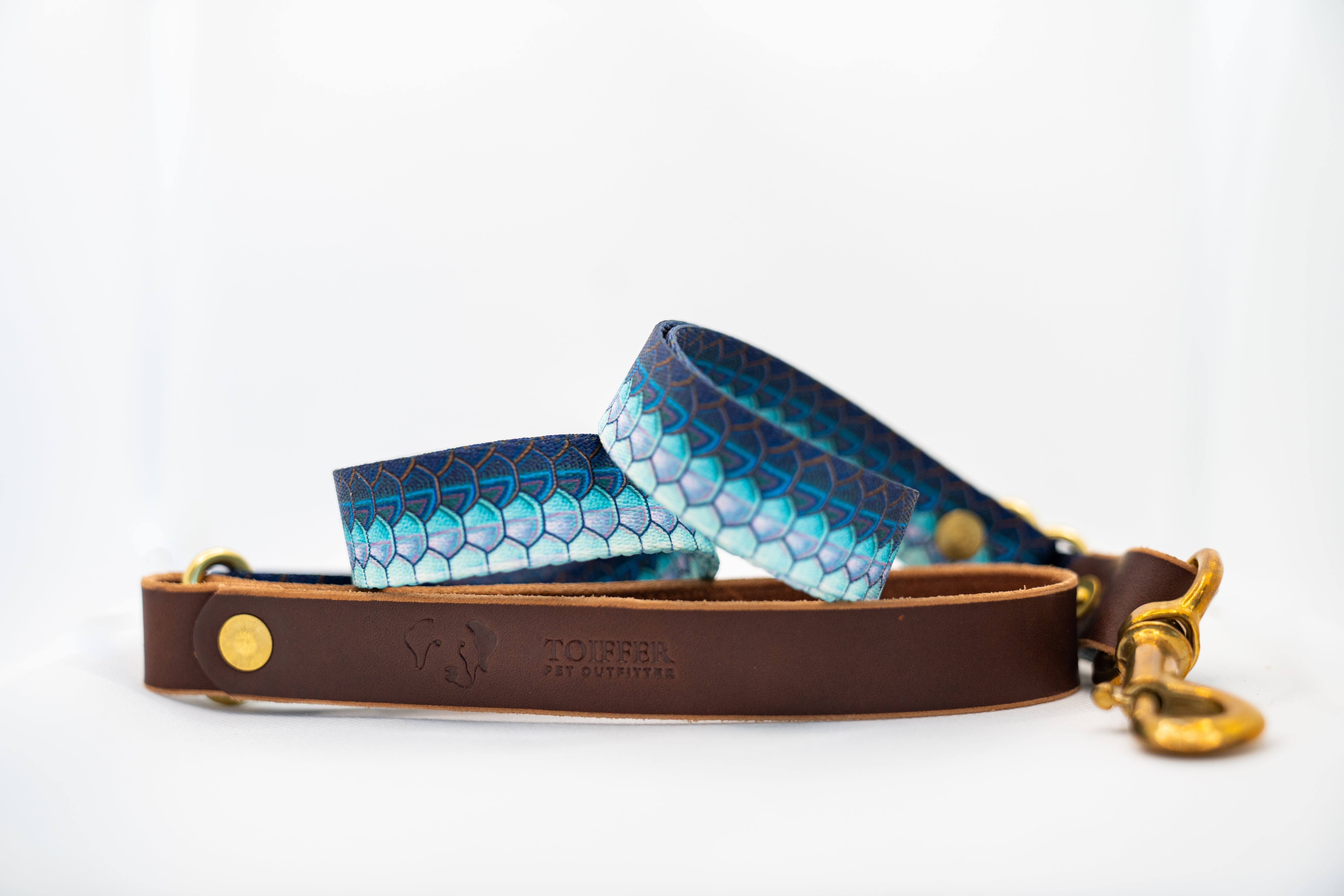 Leather & Tarpon Print Adjustable Leash